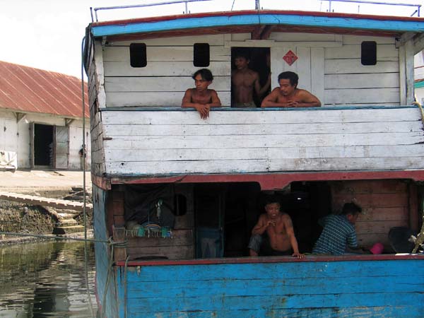 44 port de Manado