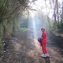 7 heure du mat, Antoine attaque la montée