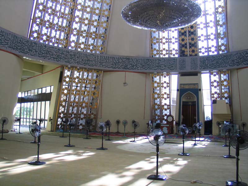 12 islam tropical