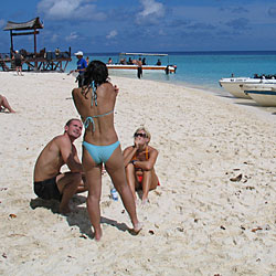 Papotage sur la plage de Sipadan