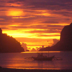 Couché de soleil de notre hotel sur la grande baie d'El Nido